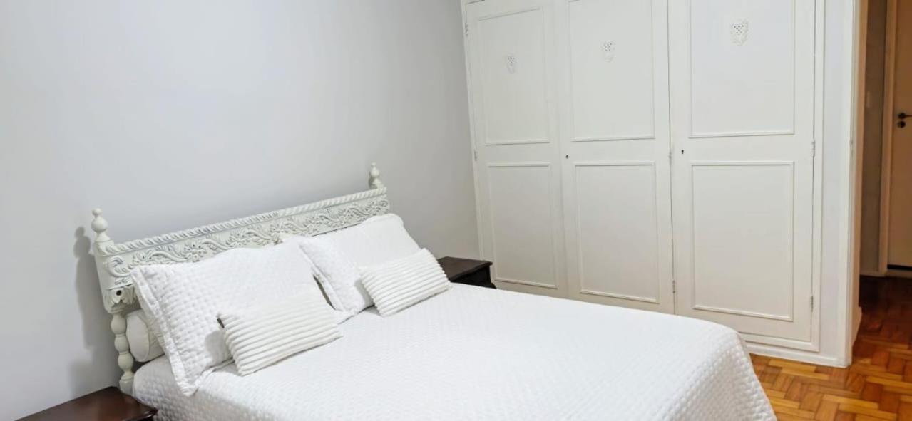 Rua Santa Clara Andar Alto Vista Livre Com Garagem Apartamento *