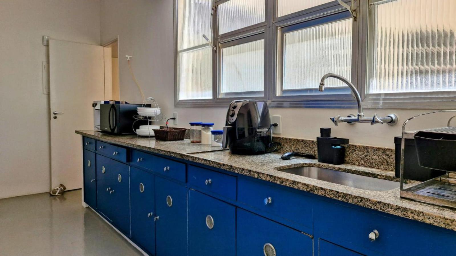 Apartamento Rua Santa Clara Andar Alto Vista Livre Com Garagem *