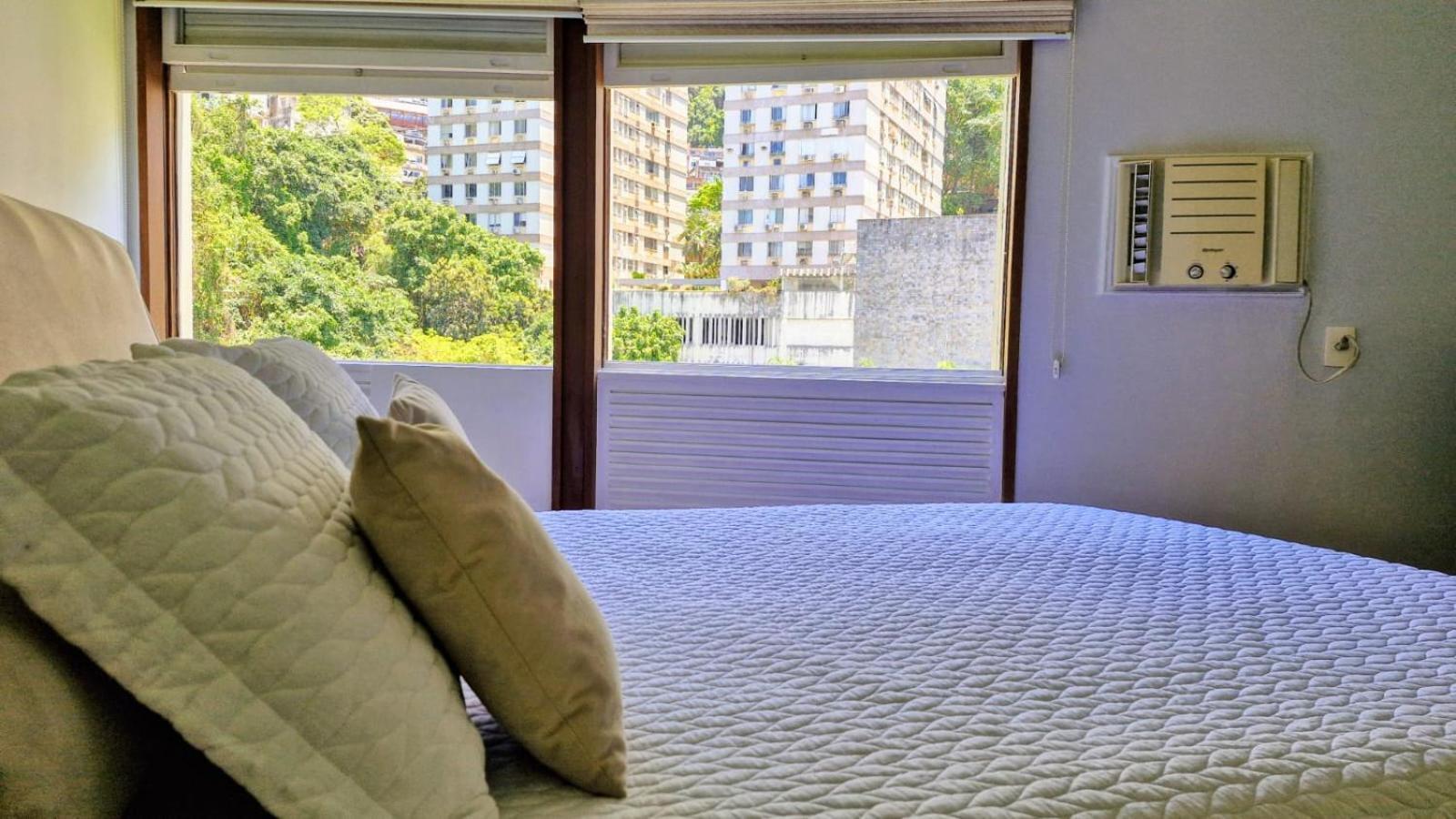 Apartamento Rua Santa Clara Andar Alto Vista Livre Com Garagem