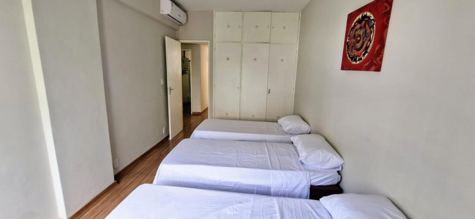 Rua Santa Clara Andar Alto Vista Livre Com Garagem