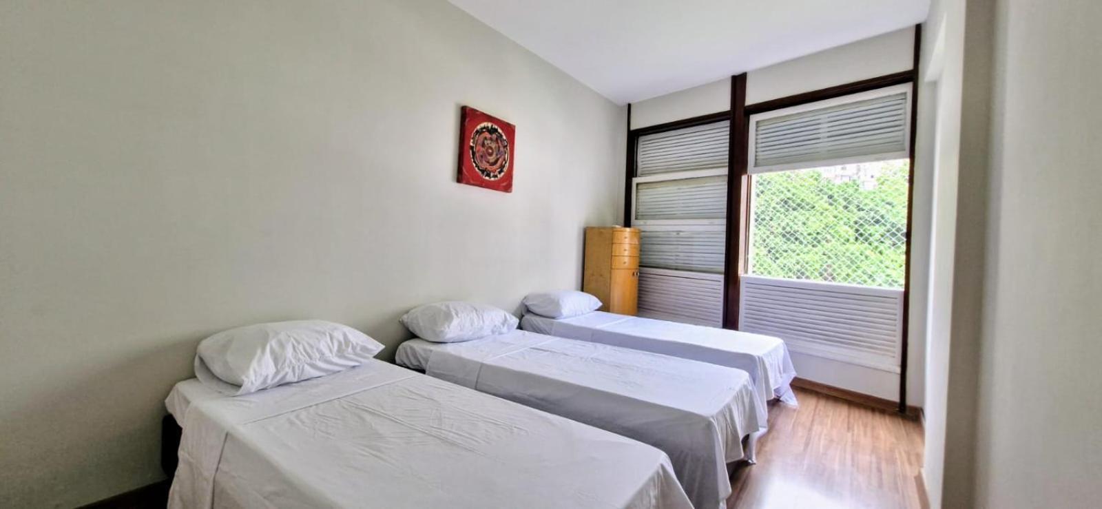 Rua Santa Clara Andar Alto Vista Livre Com Garagem Apartamento *