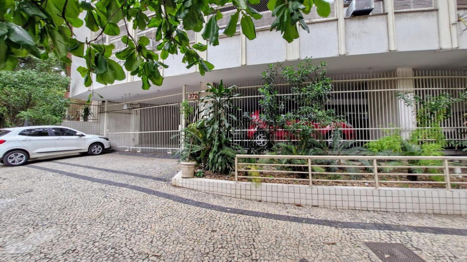 Rua Santa Clara Andar Alto Vista Livre Com Garagem