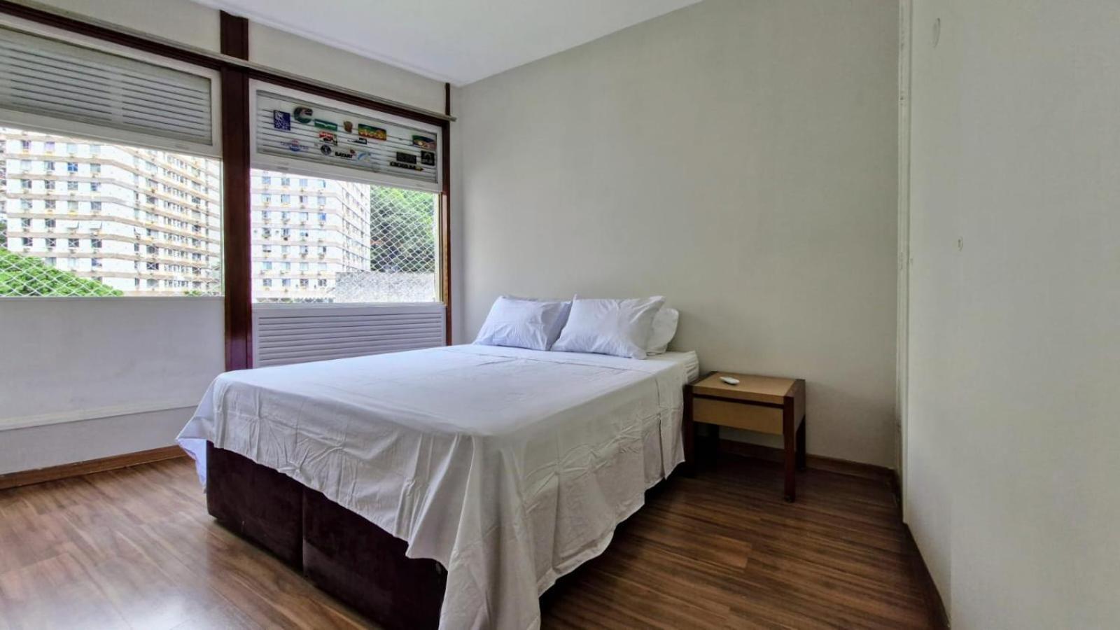 Rua Santa Clara Andar Alto Vista Livre Com Garagem Apartment